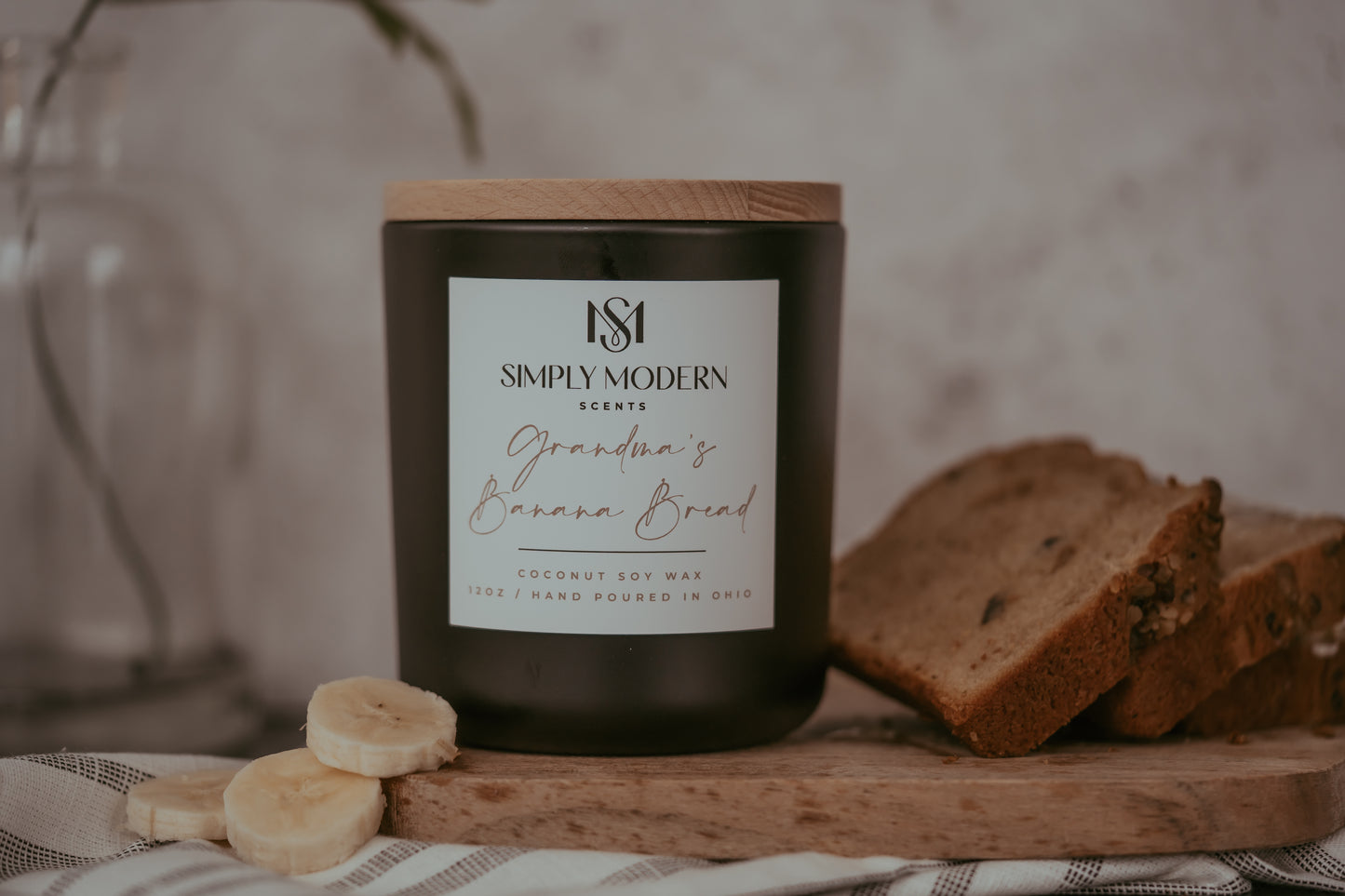 Grandma's Banana Bread | Black | Wood-Wick Coconut Soy Wax Candle