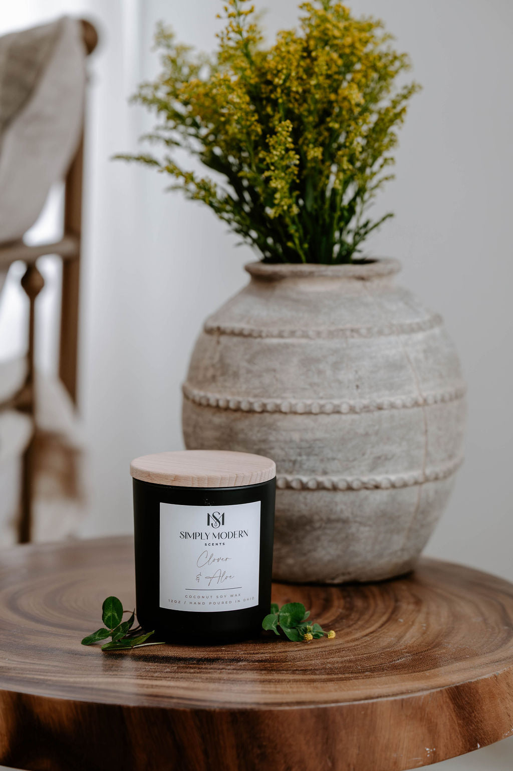 Clover & Aloe | Wood-Wick Coconut Soy Wax Candle