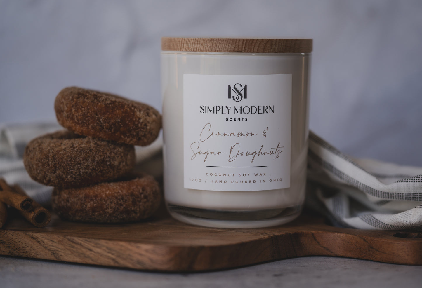 Cinnamon & Sugar Doughnuts | White | Coconut Soy Wax Candle