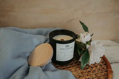Fresh Linen Bloom | Black | Wood-Wick Coconut Soy Wax Candle